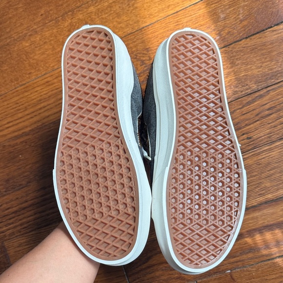 Vans Animal Print (cheetah) High-Top Sneakers - Picture 4 of 4